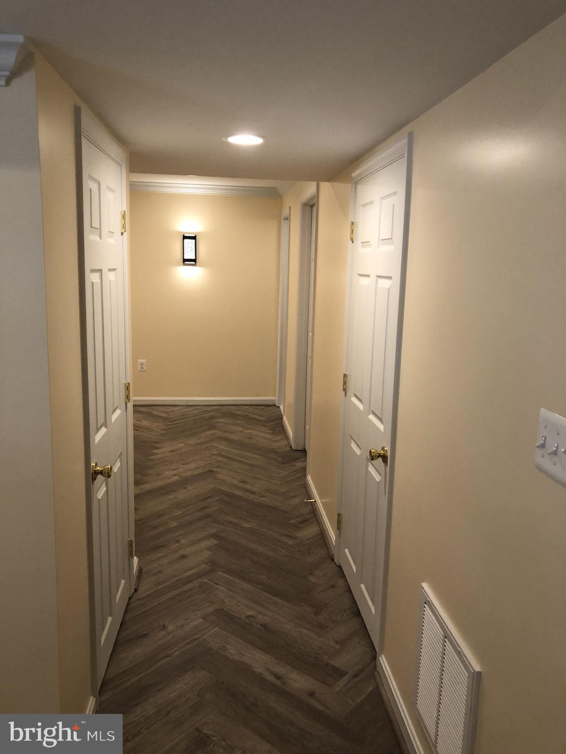 BROAD CREEK ESTATES - Residential Lease