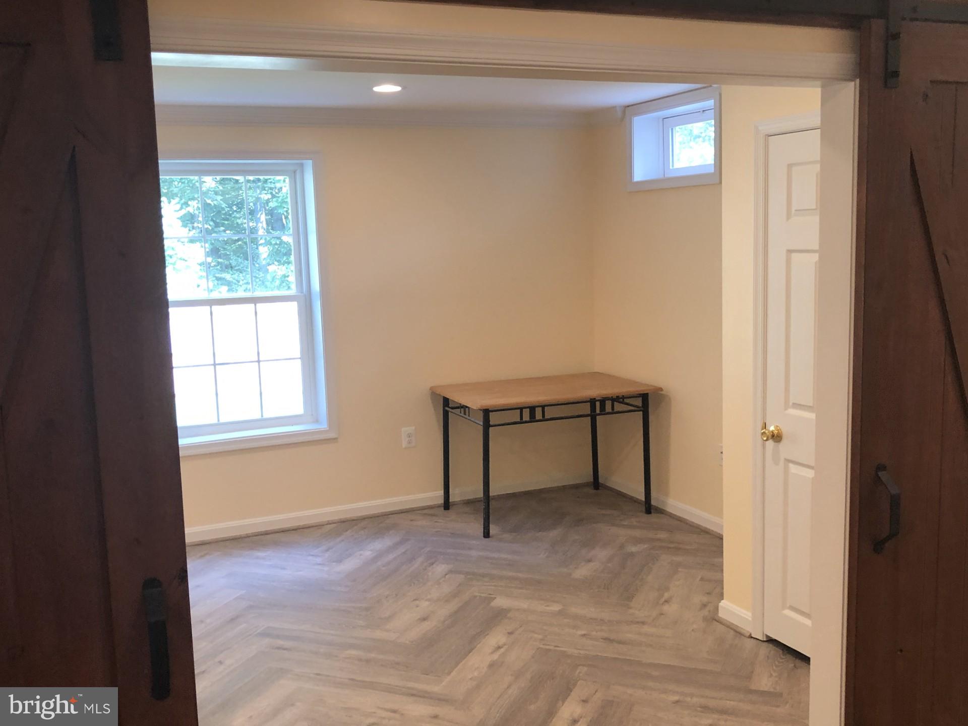 BROAD CREEK ESTATES - Residential Lease