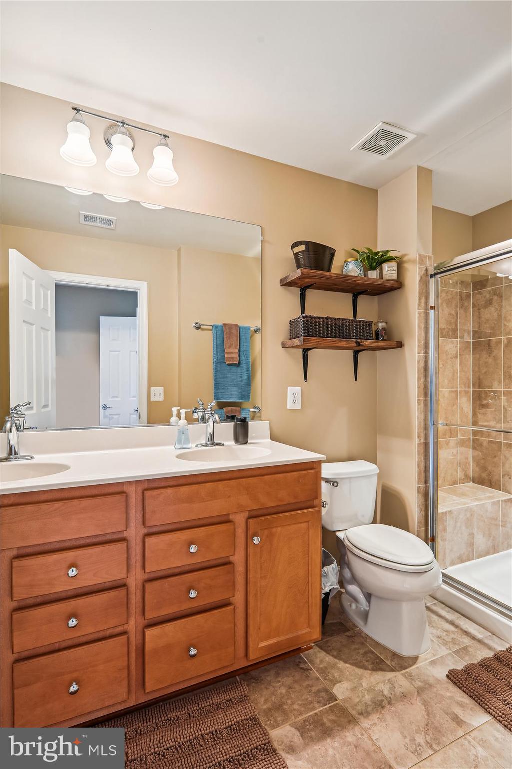 BRAMBLETON LANDBAY 2 - Residential