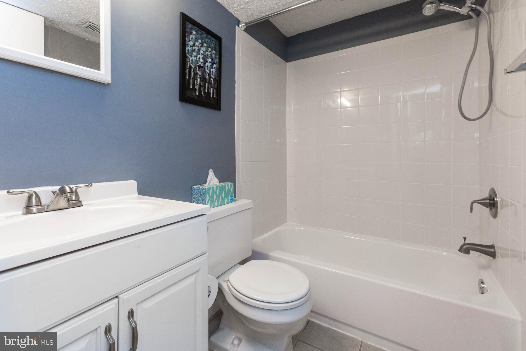 VILLAGE OF OWEN BROWN - Residential Lease