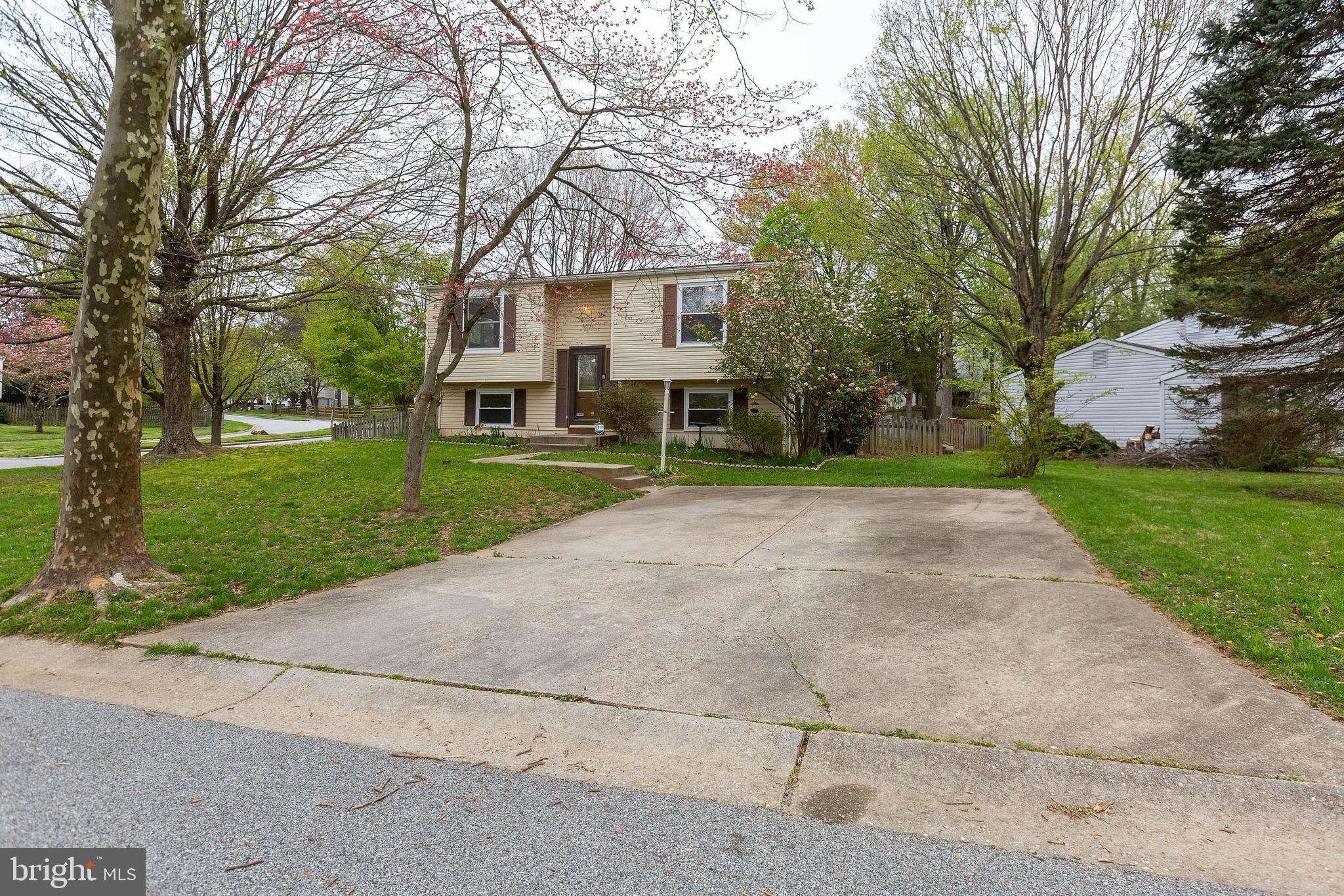 VILLAGE OF OWEN BROWN - Residential Lease