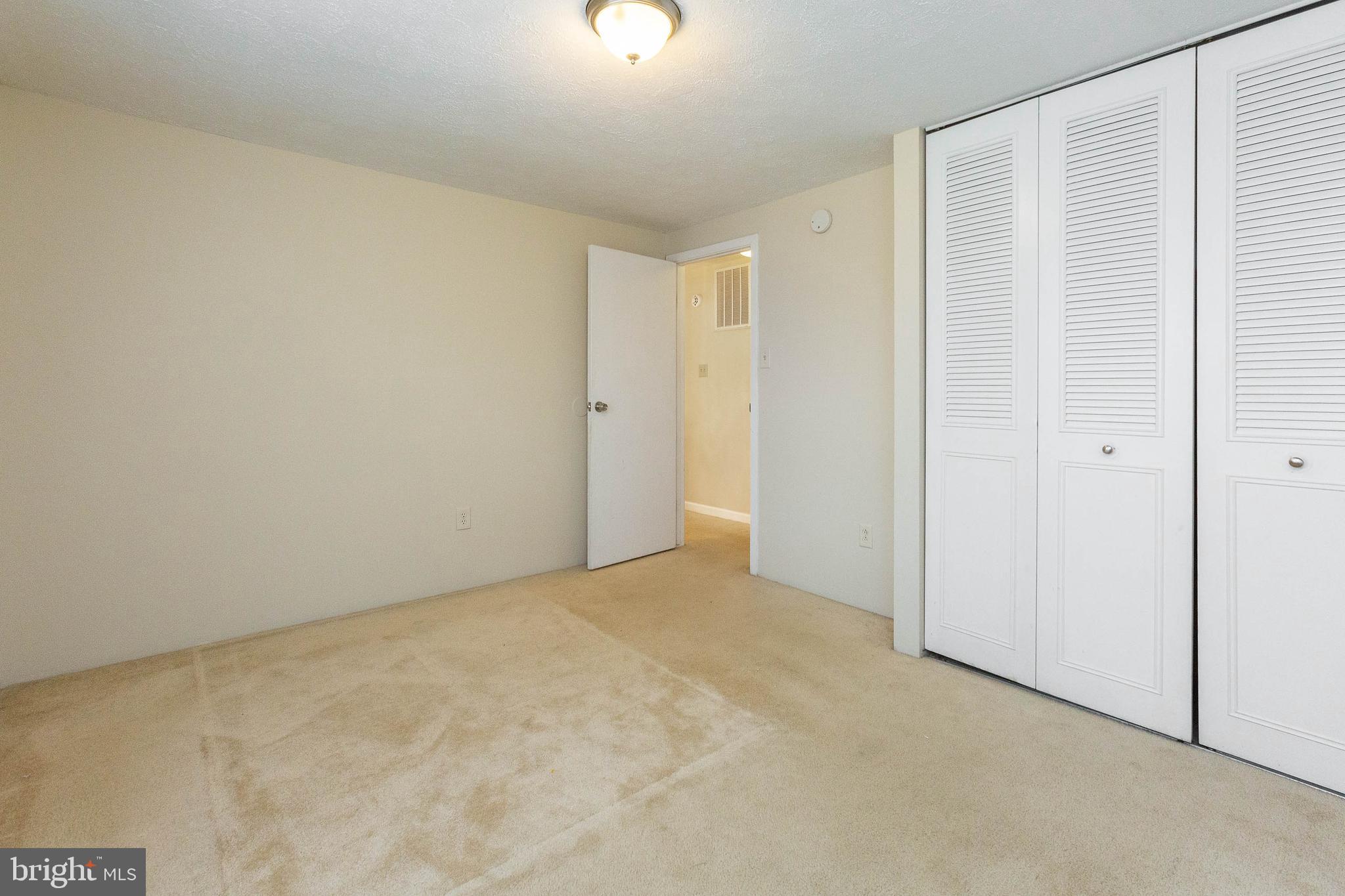 VILLAGE OF OWEN BROWN - Residential Lease