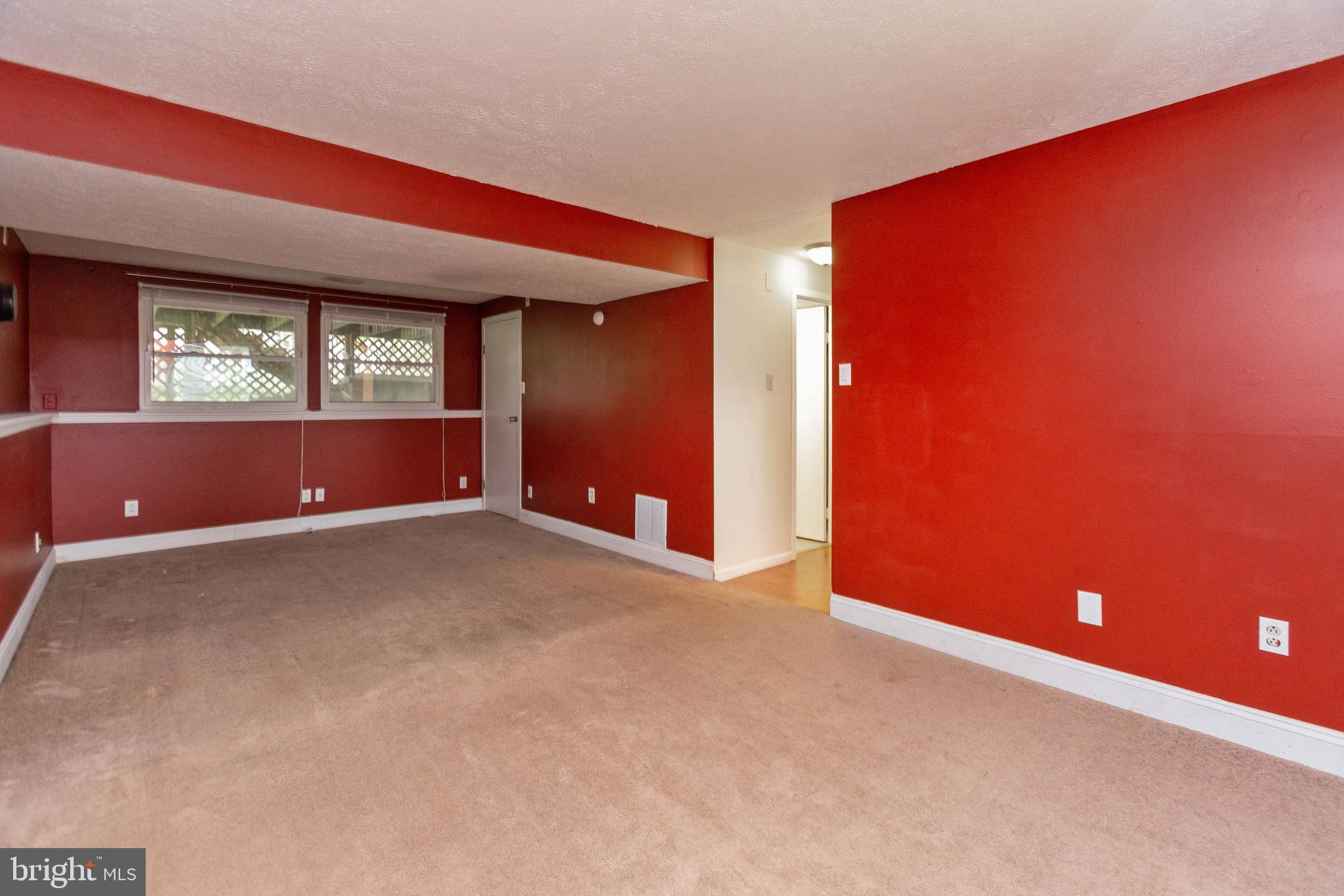 VILLAGE OF OWEN BROWN - Residential Lease