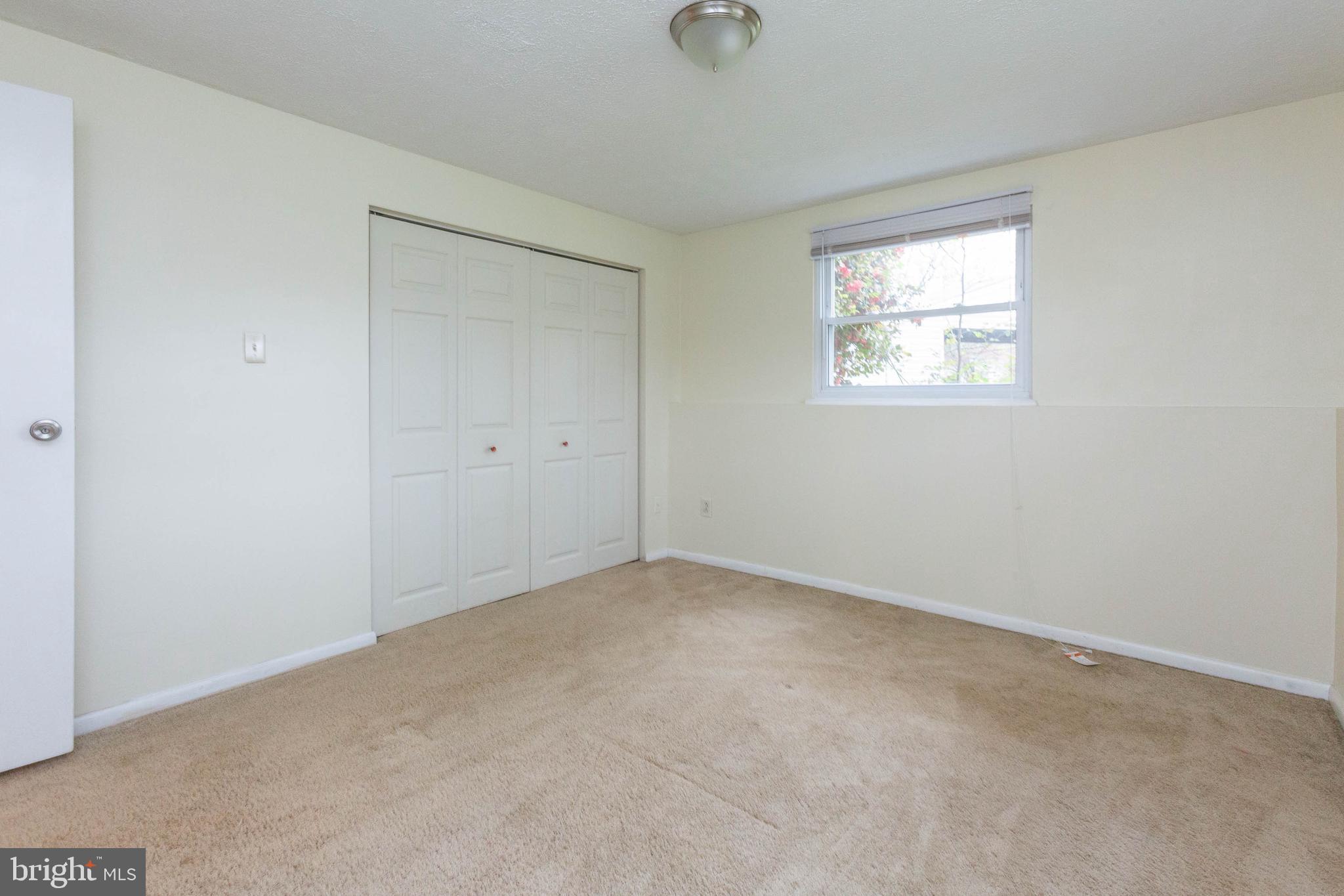 VILLAGE OF OWEN BROWN - Residential Lease