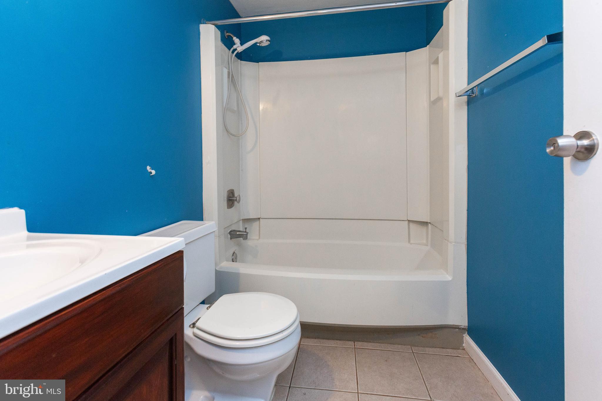 VILLAGE OF OWEN BROWN - Residential Lease