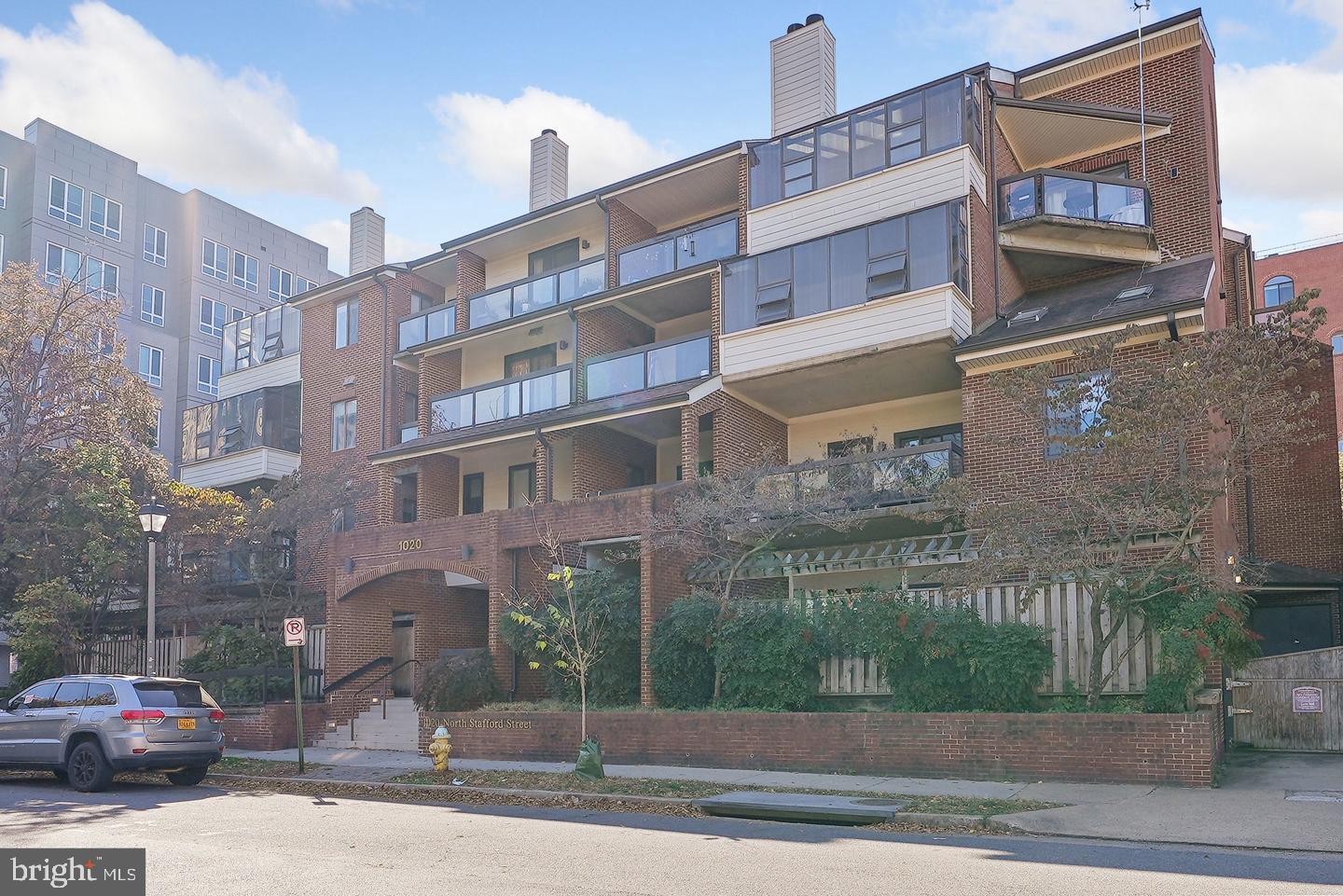 1020 N STAFFORD STREET 311