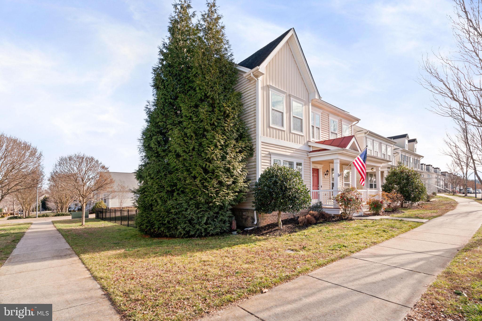 LADYSMITH VILLAGE - Residential