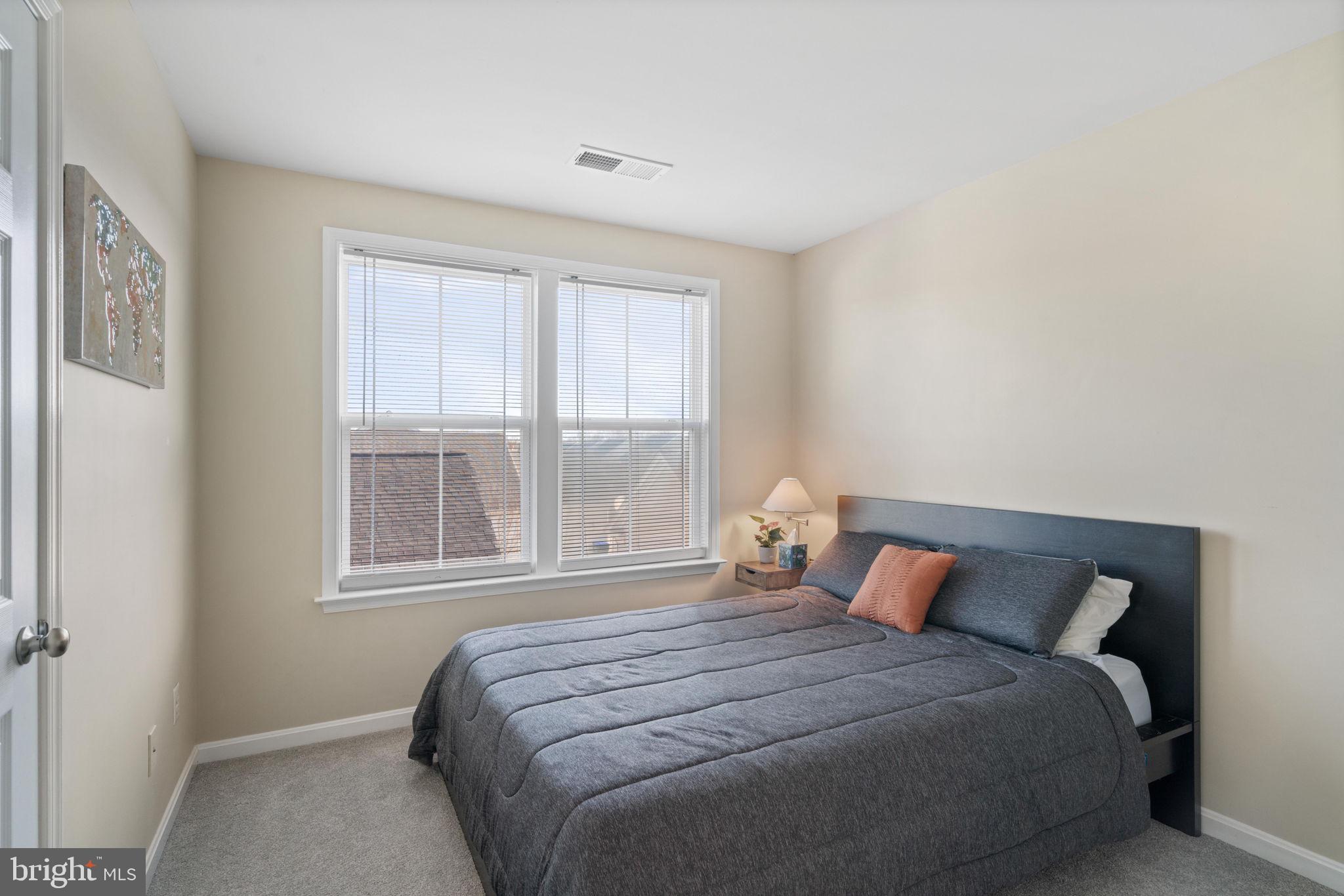 LADYSMITH VILLAGE - Residential