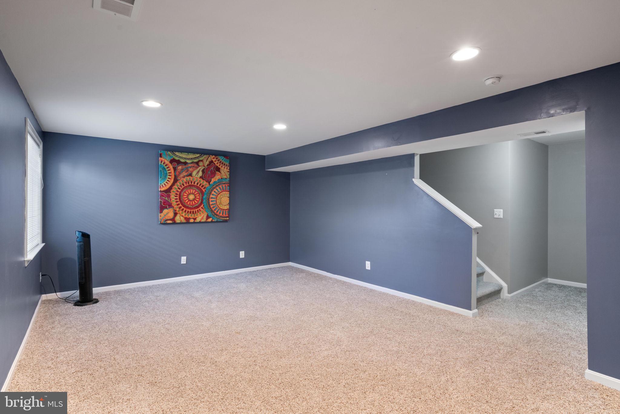 LADYSMITH VILLAGE - Residential