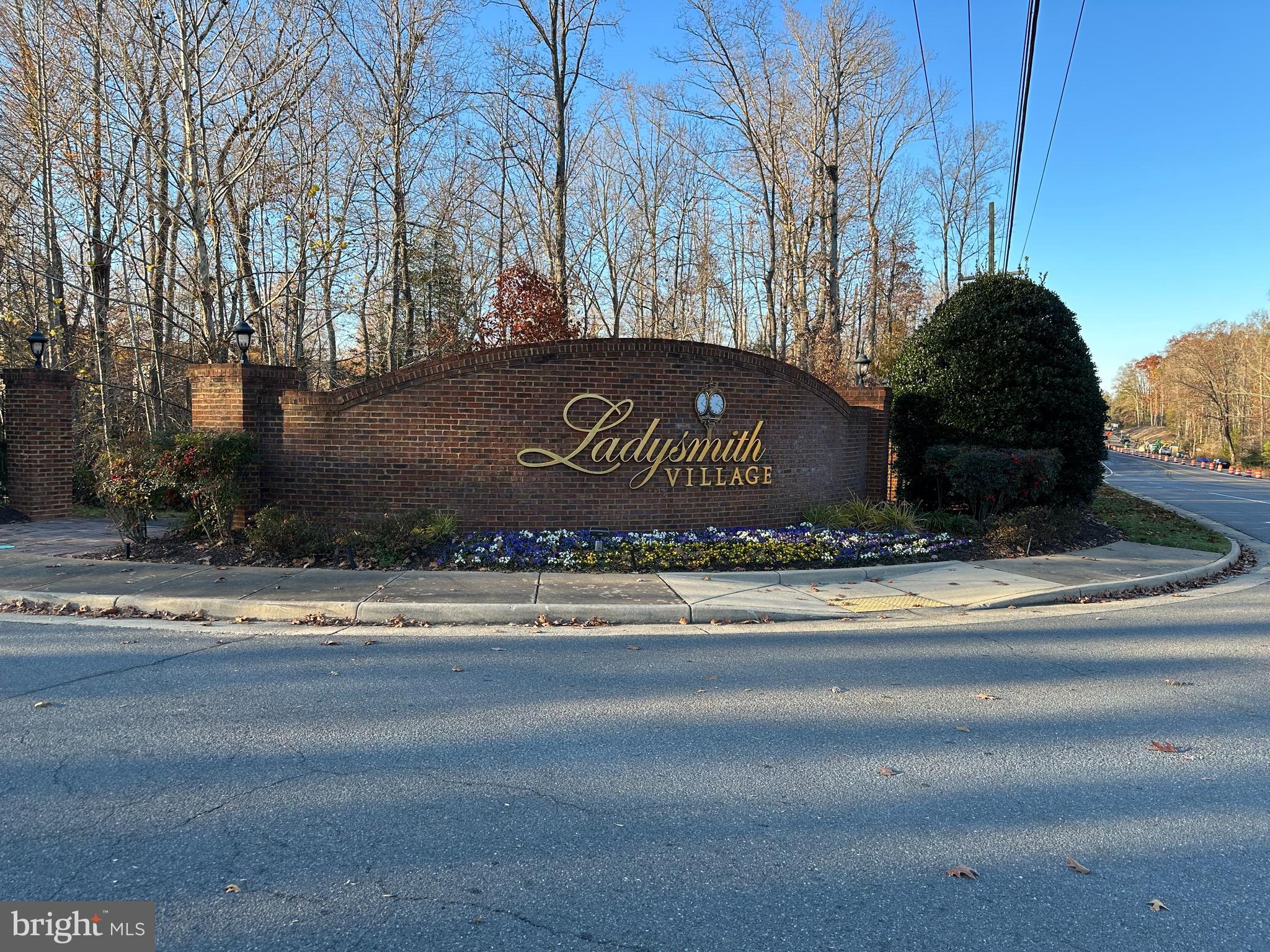 LADYSMITH VILLAGE - Residential