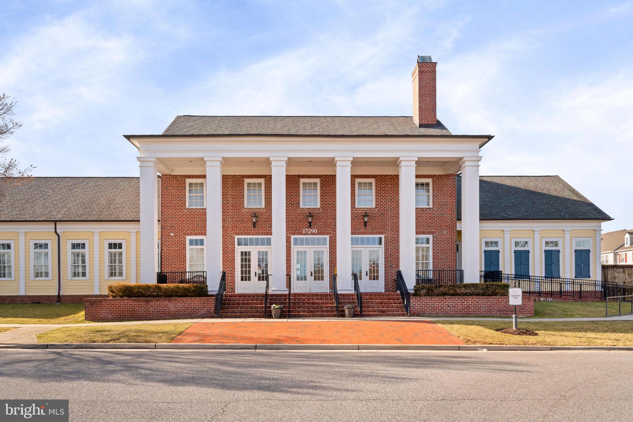 LADYSMITH VILLAGE - Residential