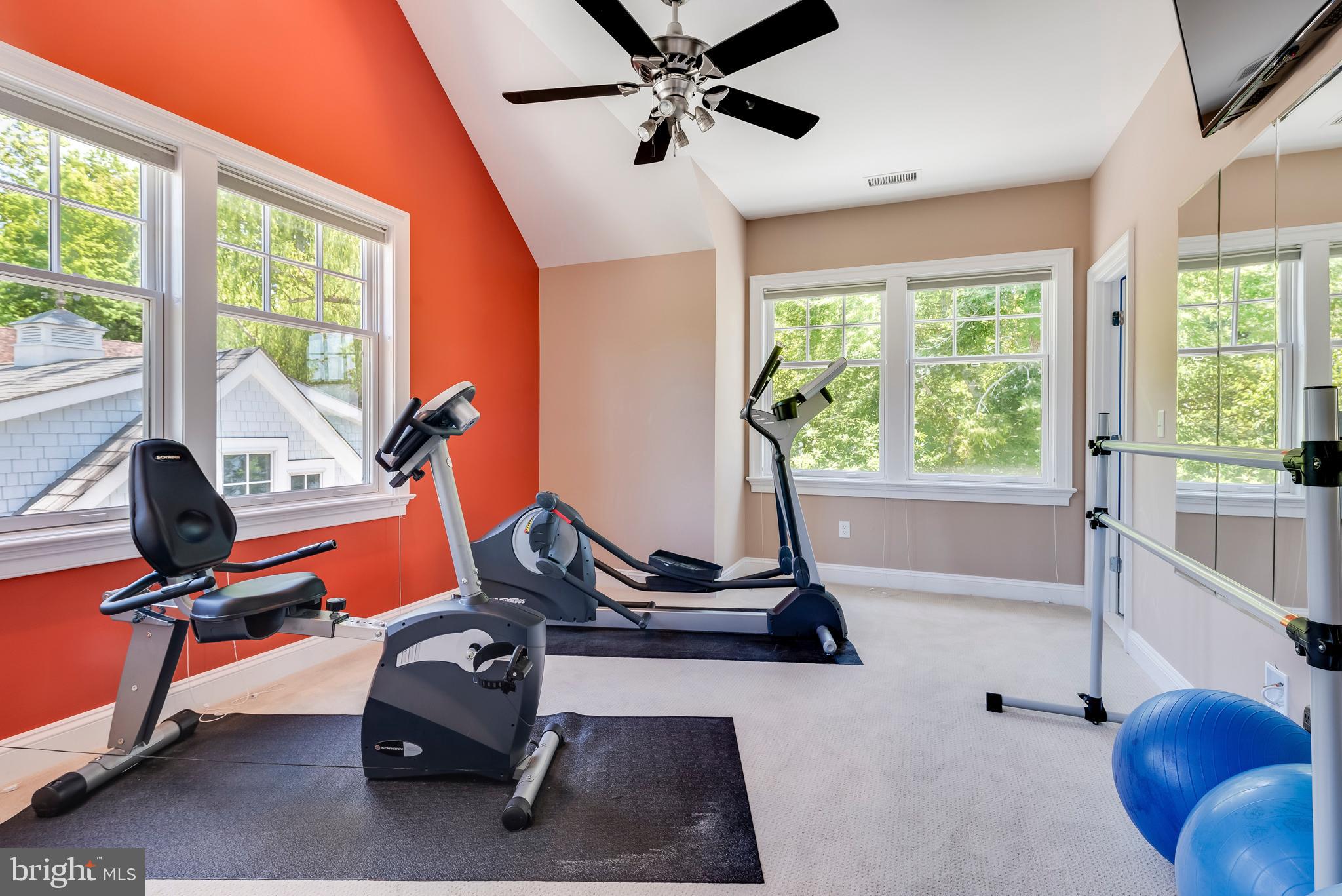 ROUND BAY - Residential