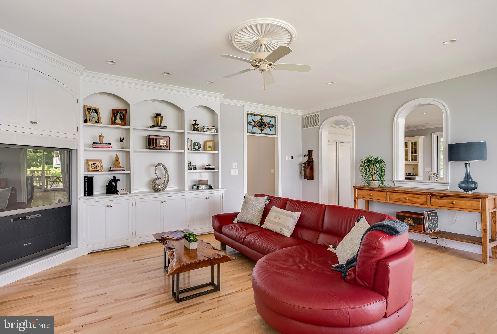 ROUND BAY - Residential