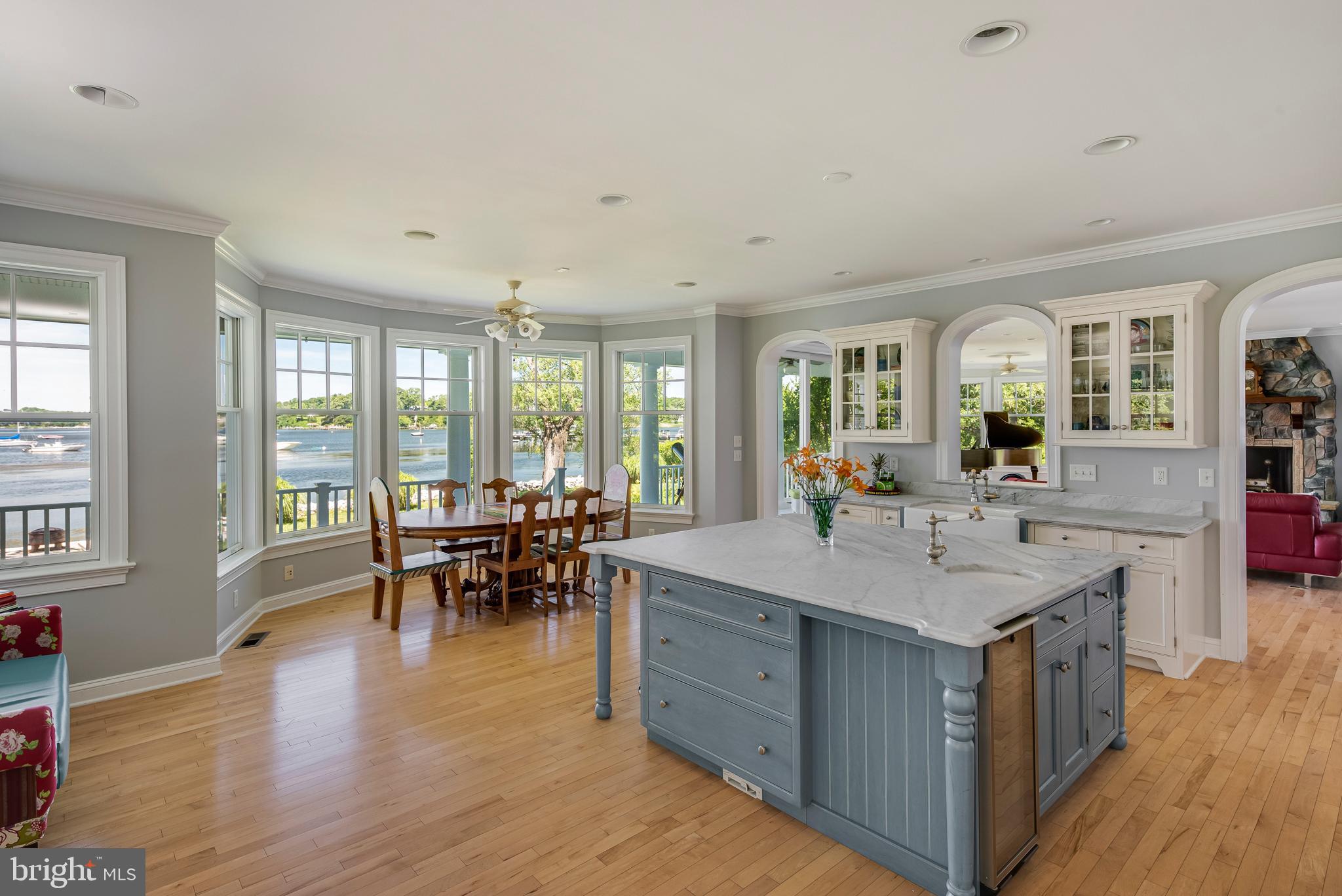 ROUND BAY - Residential