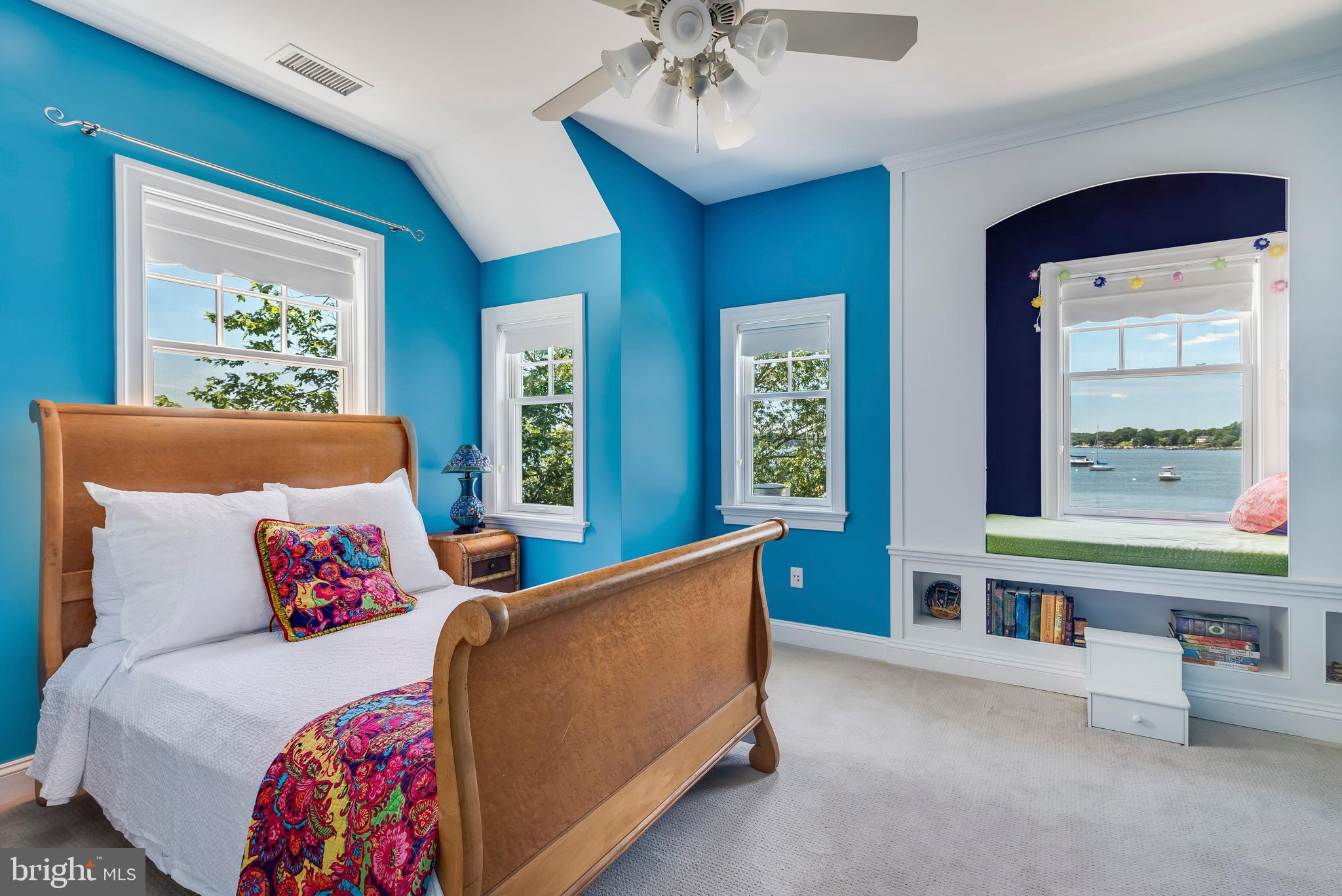 ROUND BAY - Residential