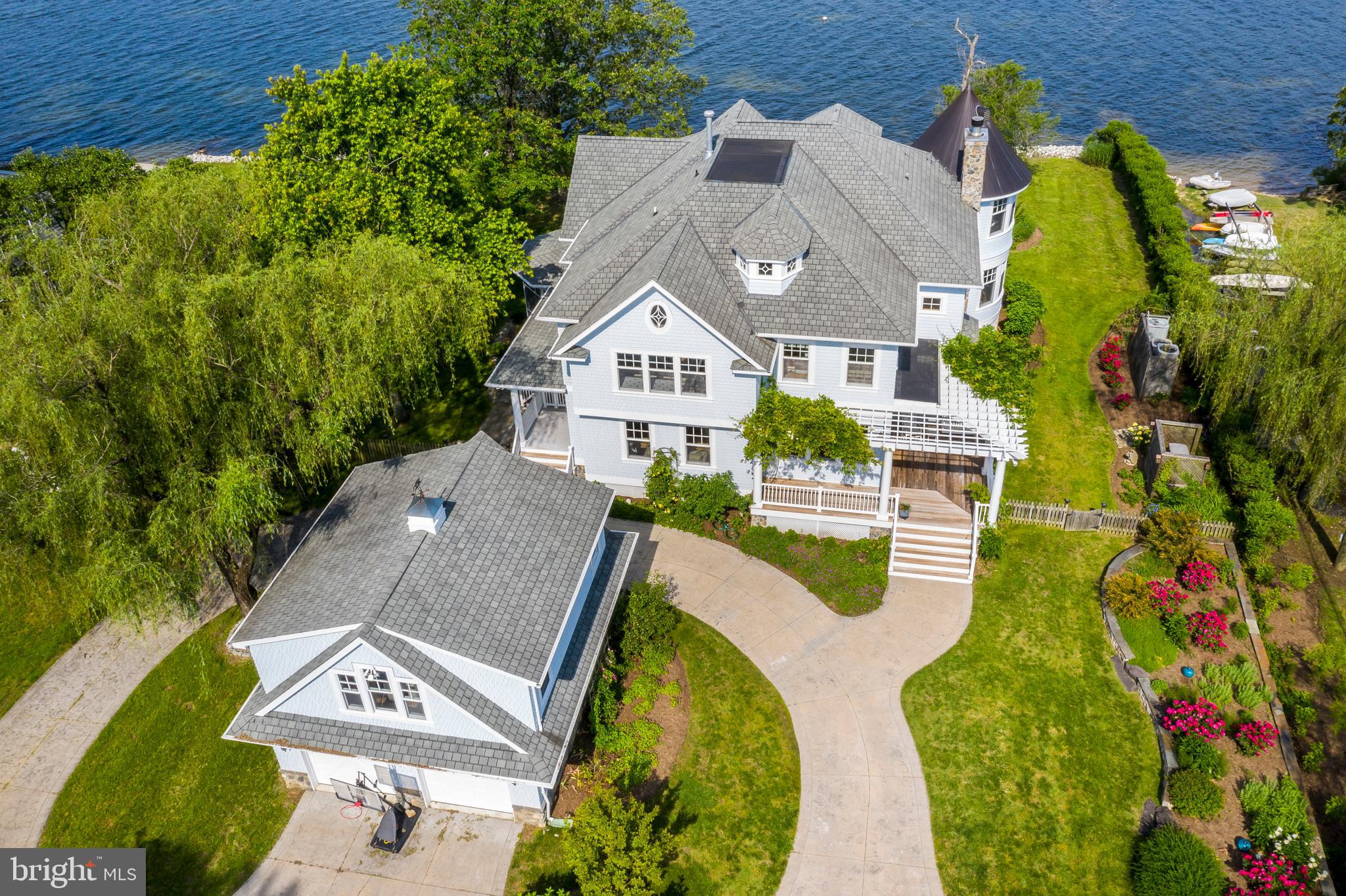 ROUND BAY - Residential