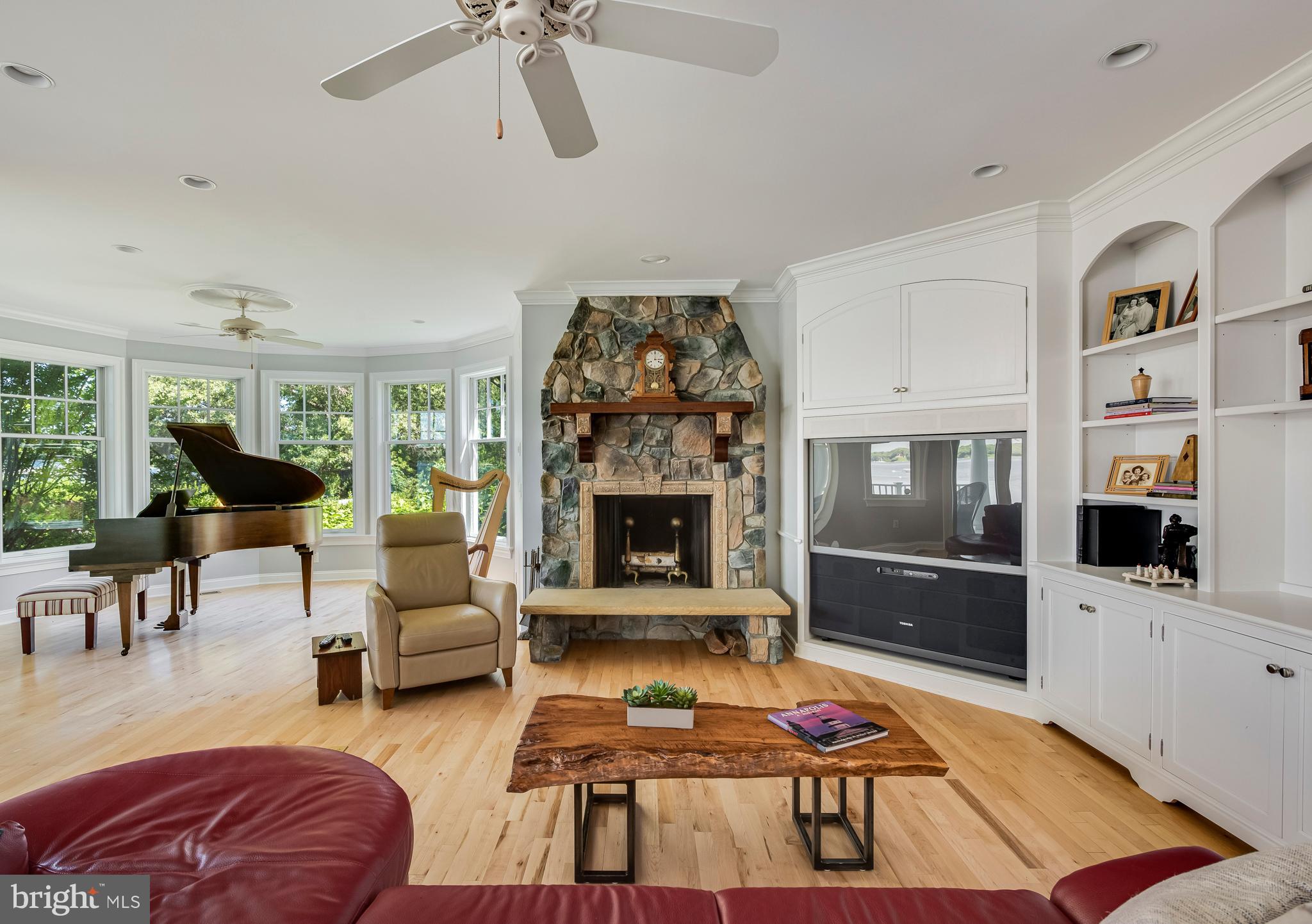 ROUND BAY - Residential