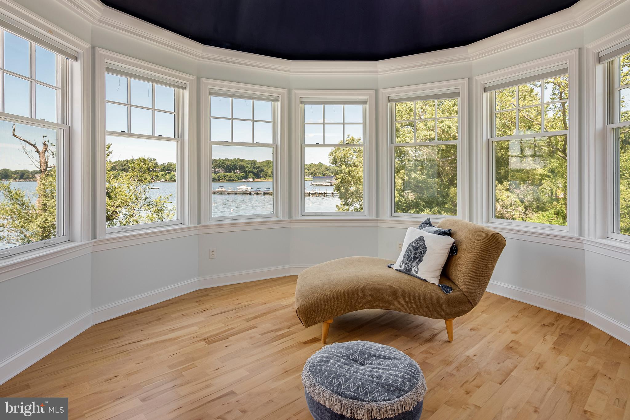 ROUND BAY - Residential