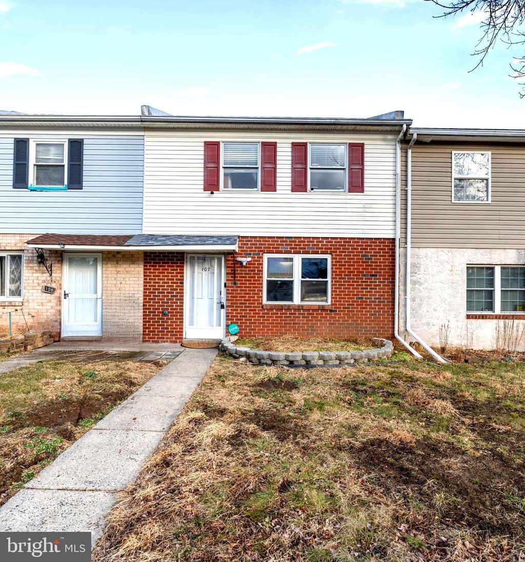 Photo of 107 S Linda Court, RICHLANDTOWN, PA 18955 (MLS # PABU2111820)