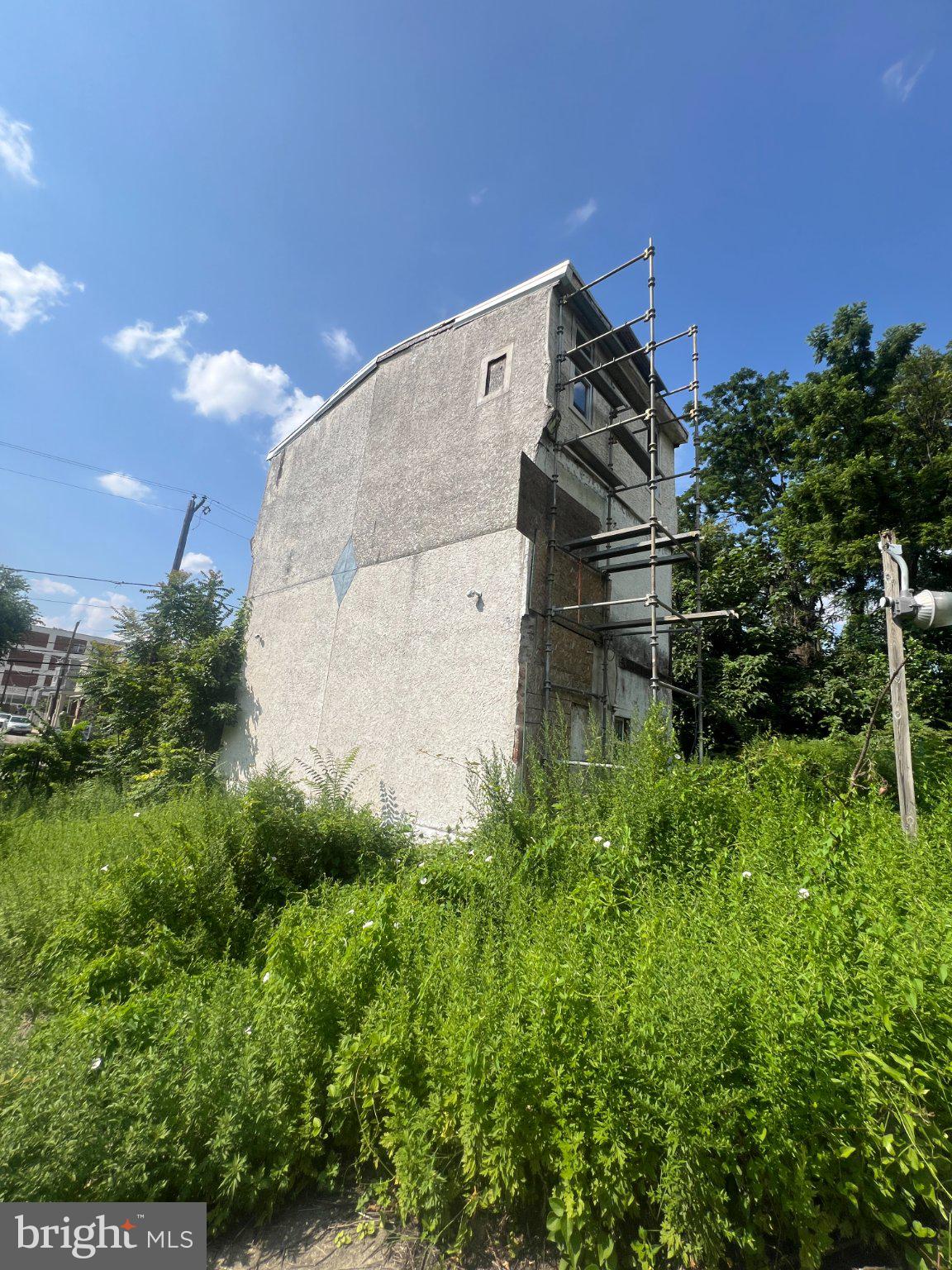64-68 WISTER STREET E
