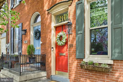 211 E CHESTNUT STREET LANCASTER PA 17602