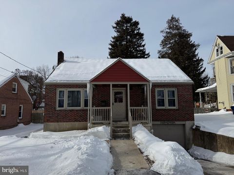 Homes For Sale - 14 Laird Street<br/> WEST LAWN, PA 19609