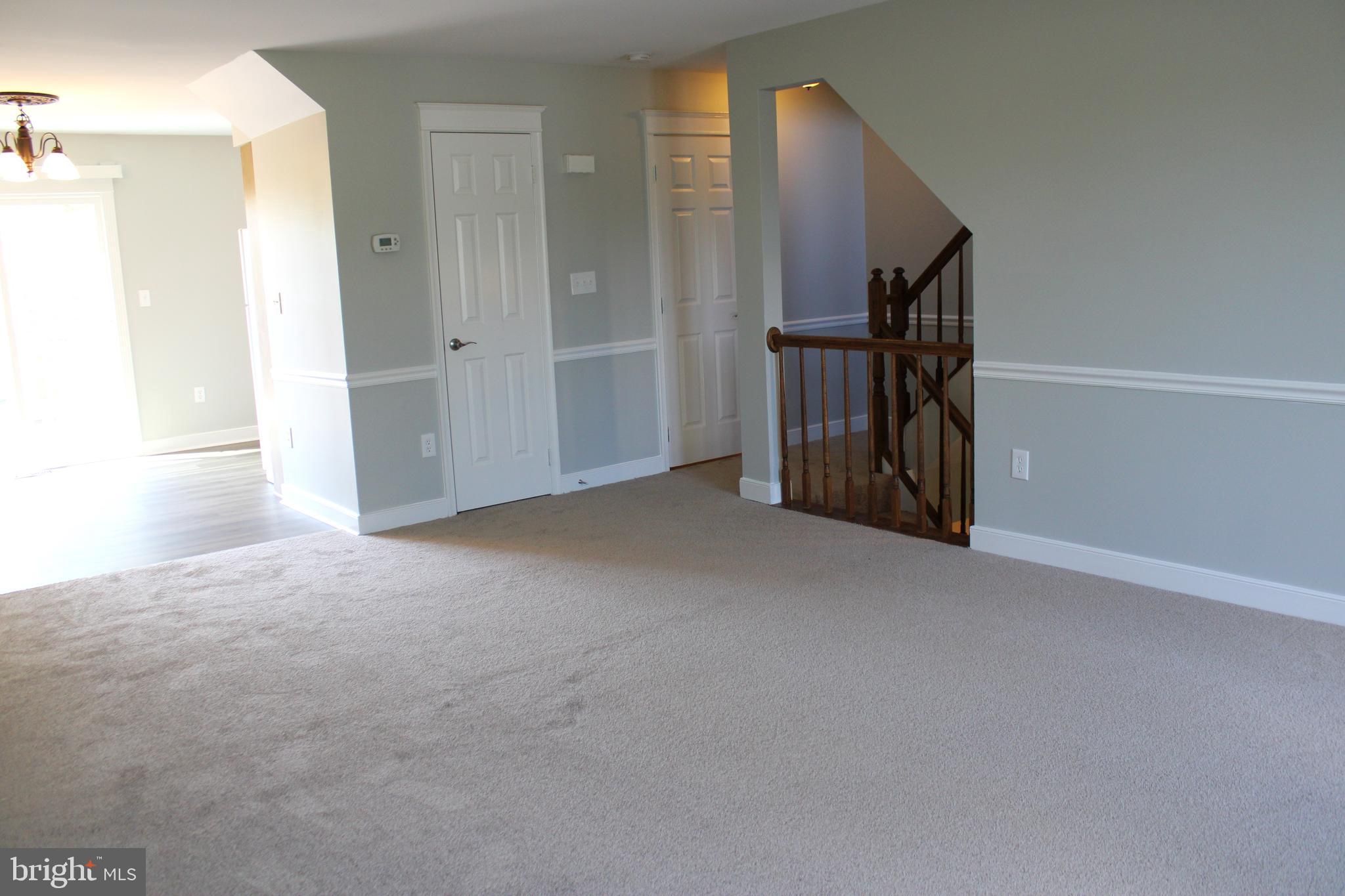 KENLY SQUARE - Residential Lease