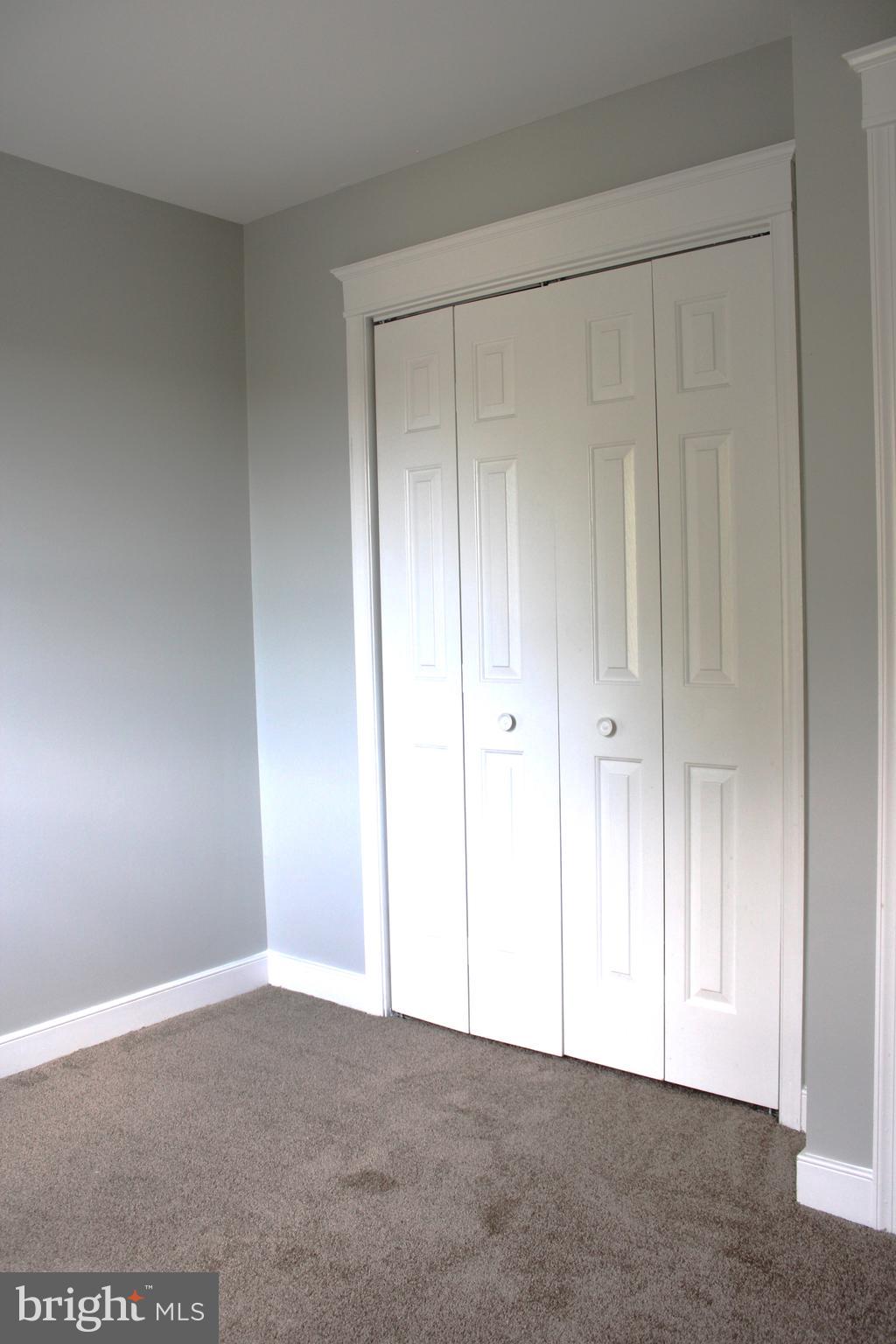 KENLY SQUARE - Residential Lease