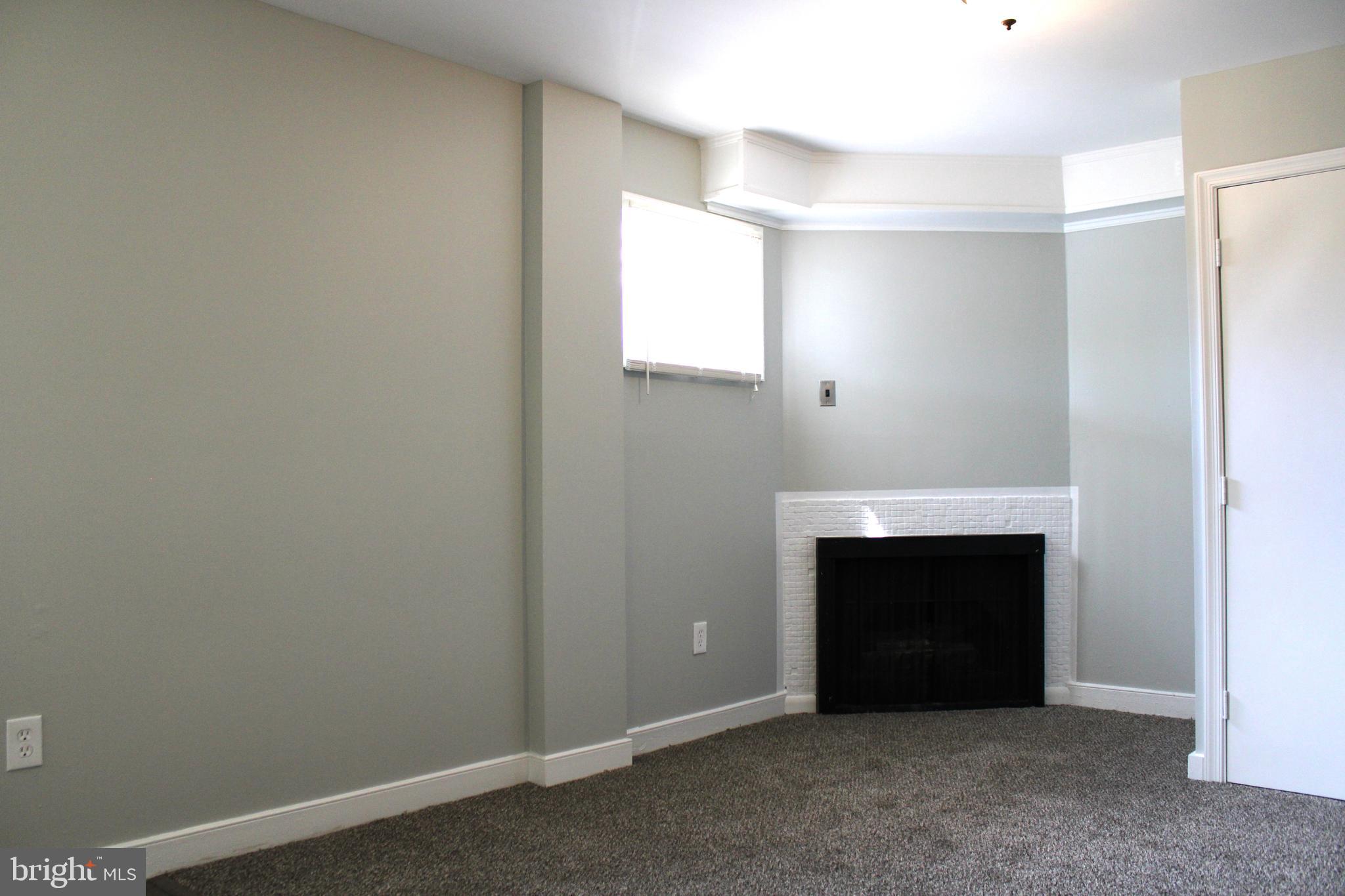 KENLY SQUARE - Residential Lease