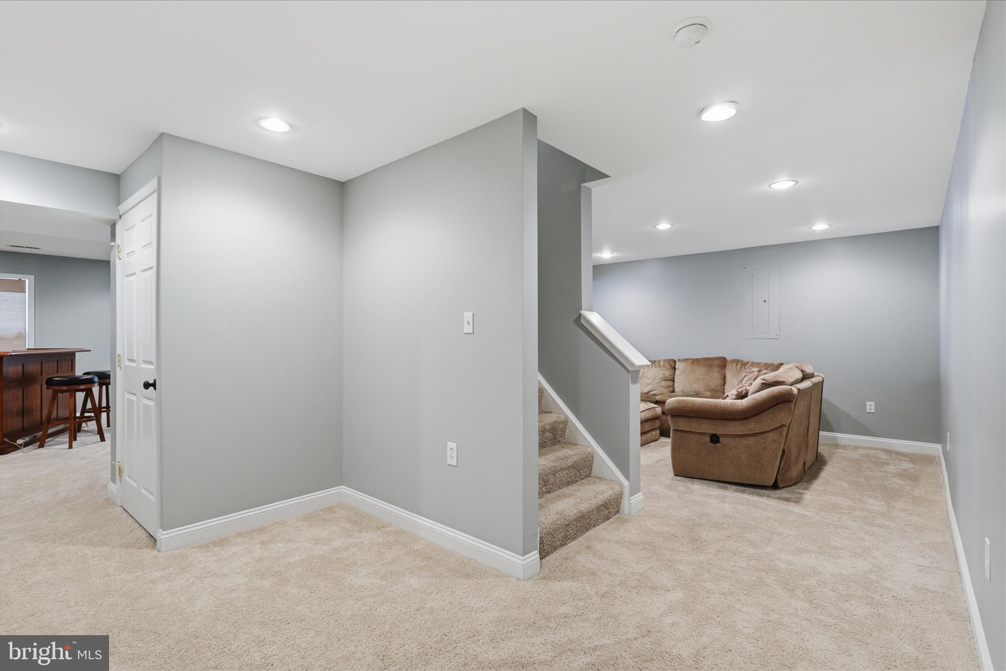 BLOOMS CROSSING - Residential Lease