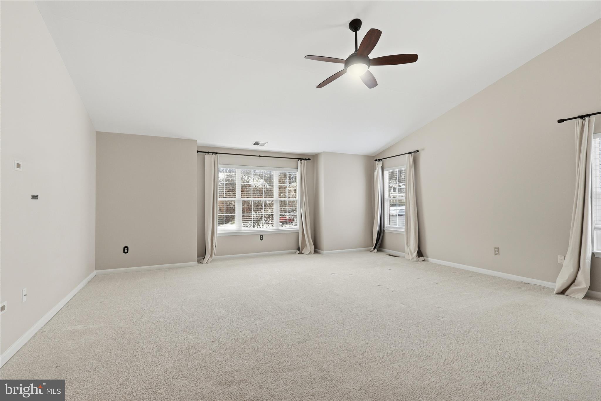 BLOOMS CROSSING - Residential Lease