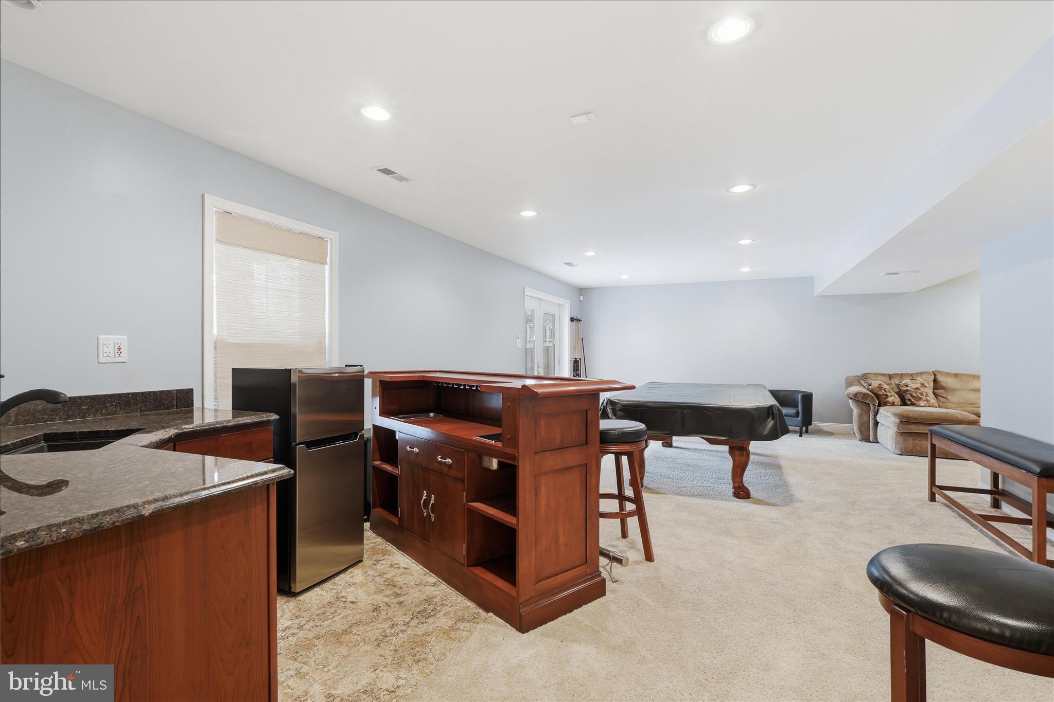 BLOOMS CROSSING - Residential Lease