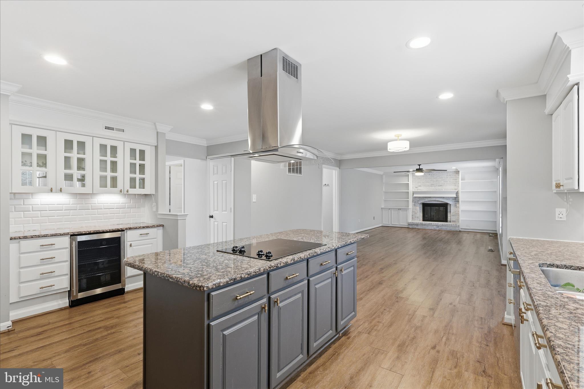 BLOOMS CROSSING - Residential Lease