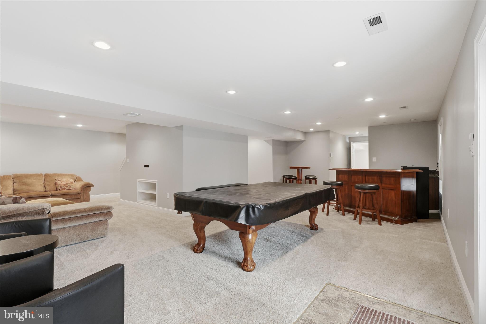 BLOOMS CROSSING - Residential Lease