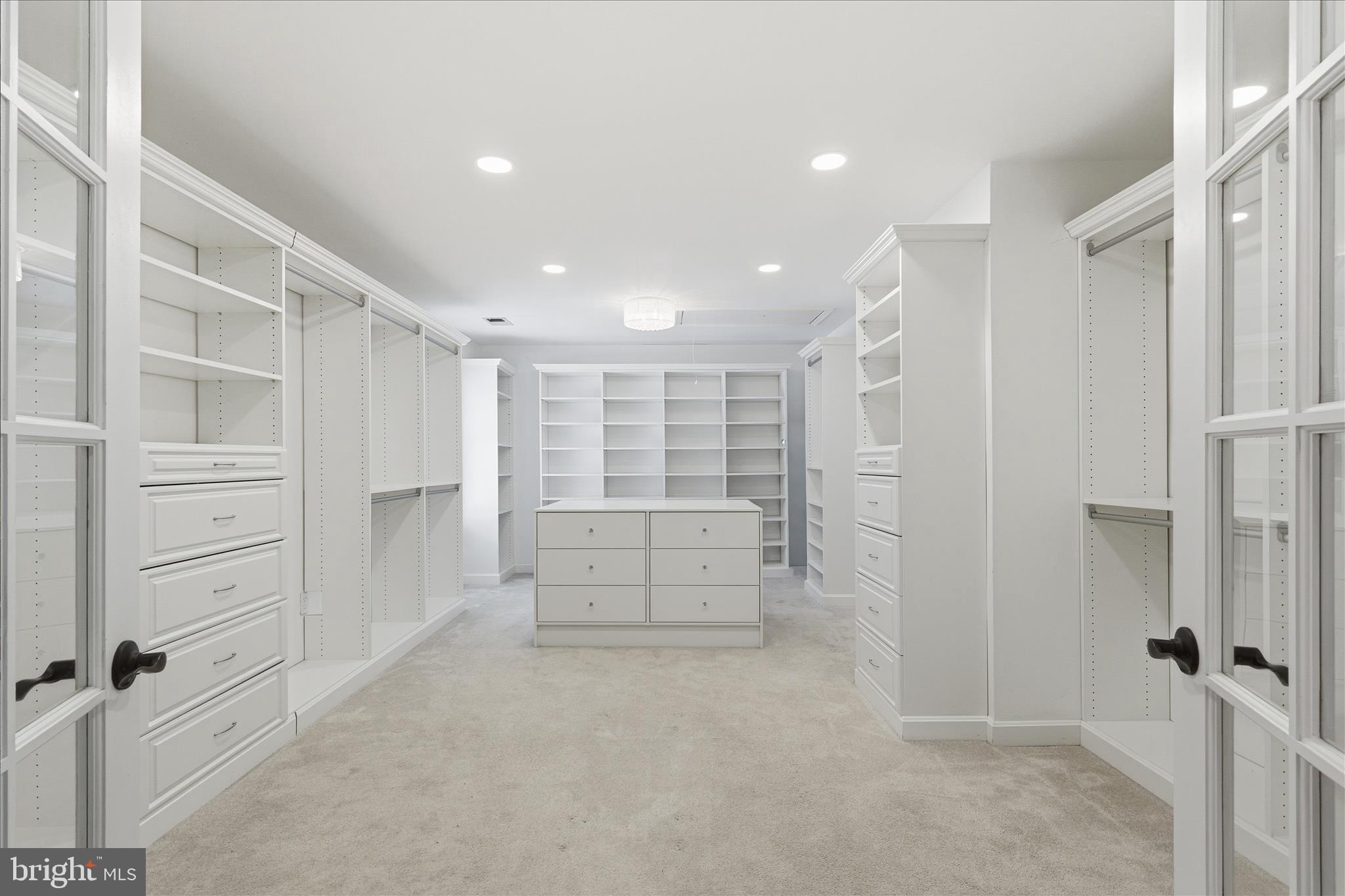 BLOOMS CROSSING - Residential Lease