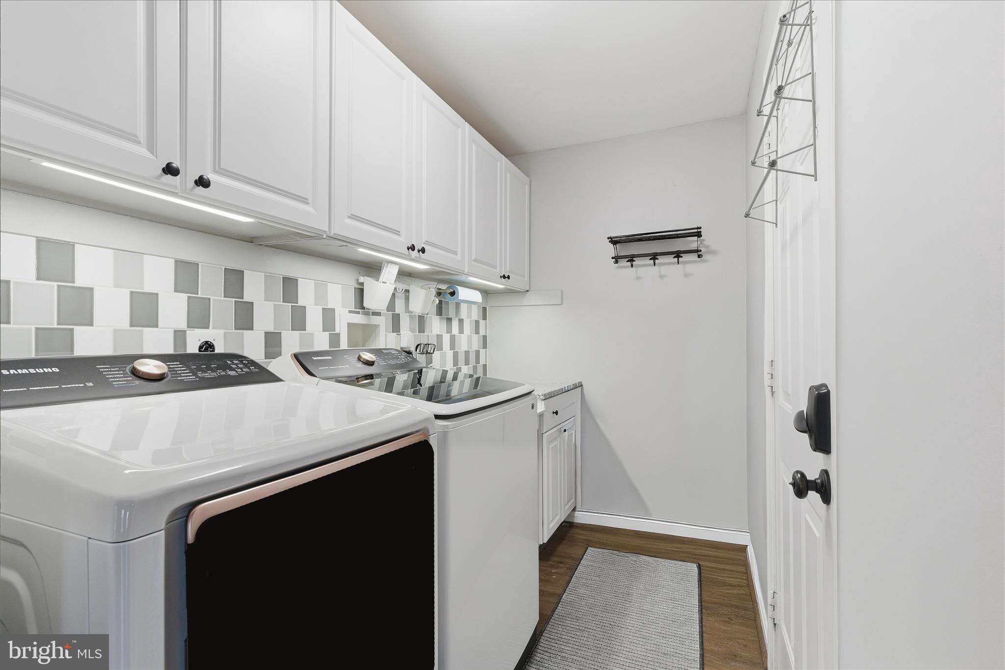 BLOOMS CROSSING - Residential Lease