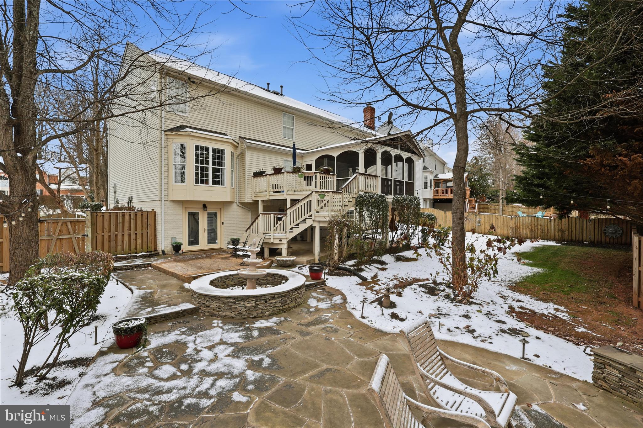 BLOOMS CROSSING - Residential Lease