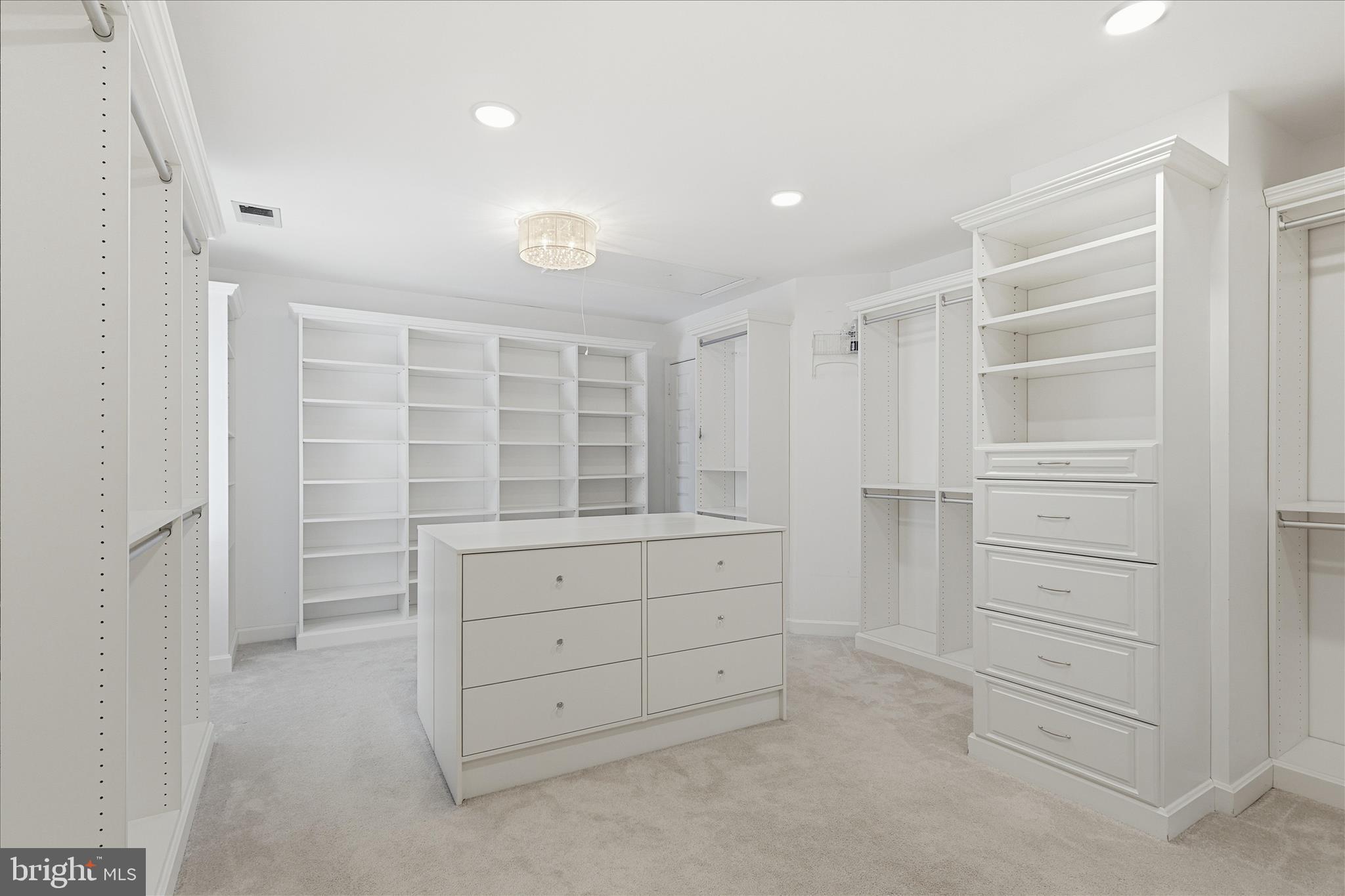 BLOOMS CROSSING - Residential Lease