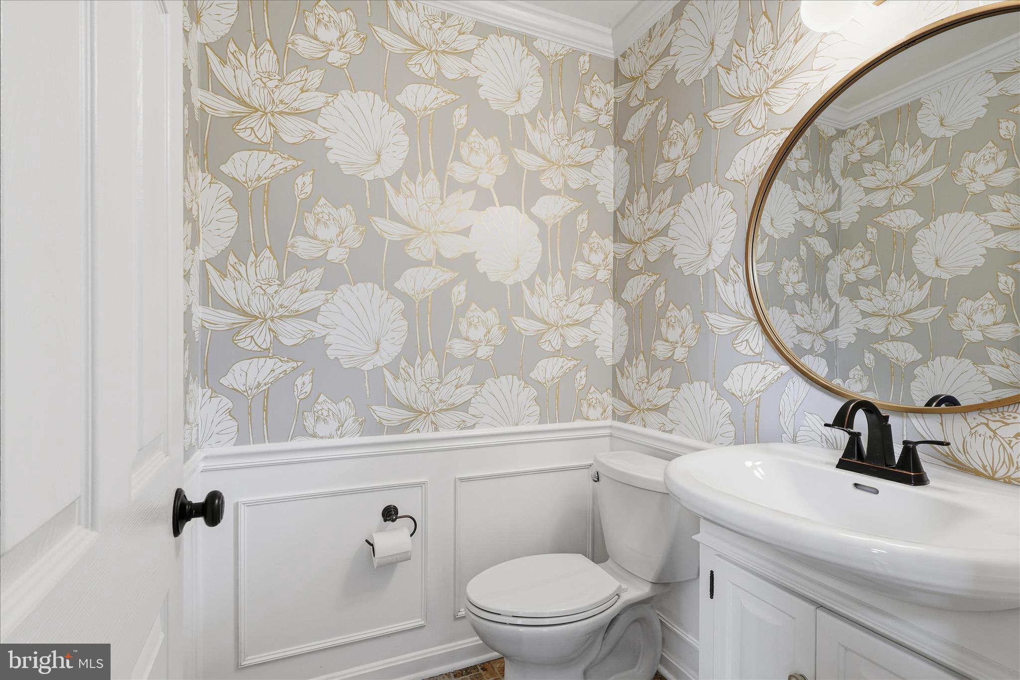 BLOOMS CROSSING - Residential Lease