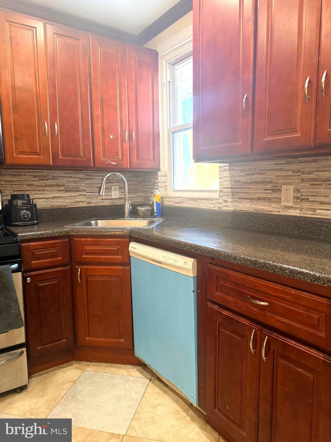 WEST OAK LANE - Residential