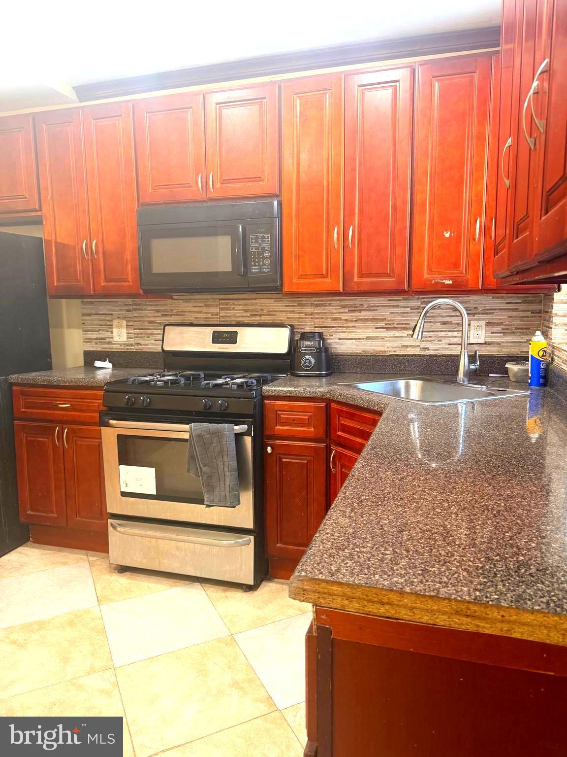 WEST OAK LANE - Residential