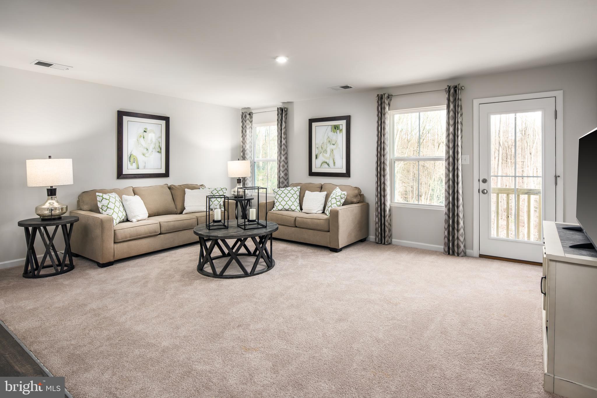 GREEN RIDGE MANOR - Residential