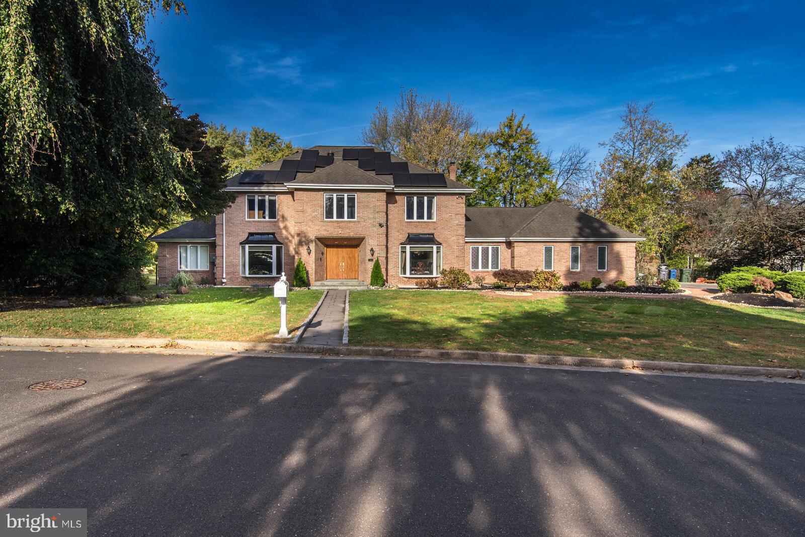 HUNTINGDON VALLEY - Residential