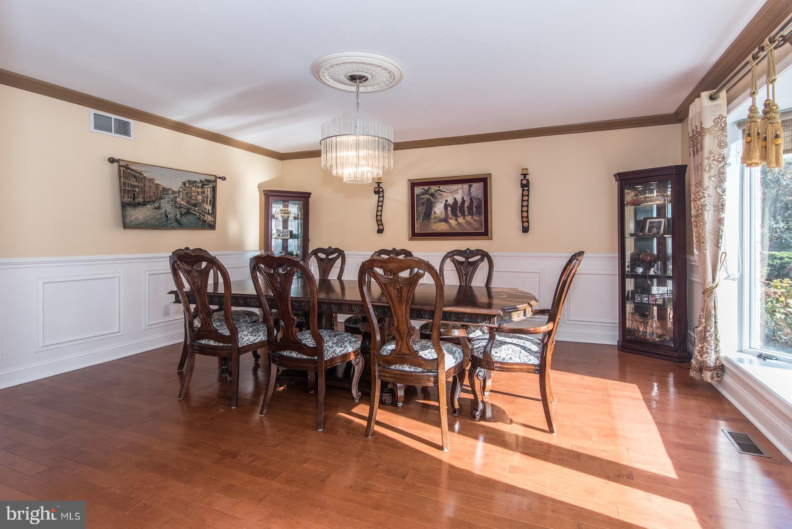 HUNTINGDON VALLEY - Residential