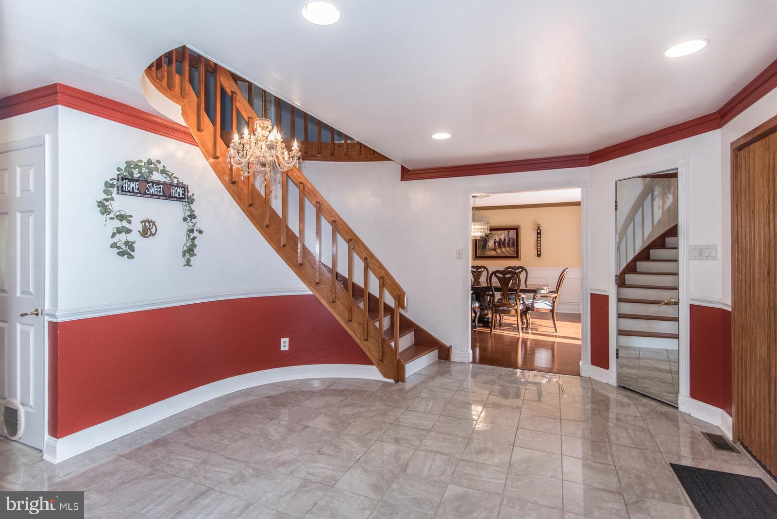 HUNTINGDON VALLEY - Residential