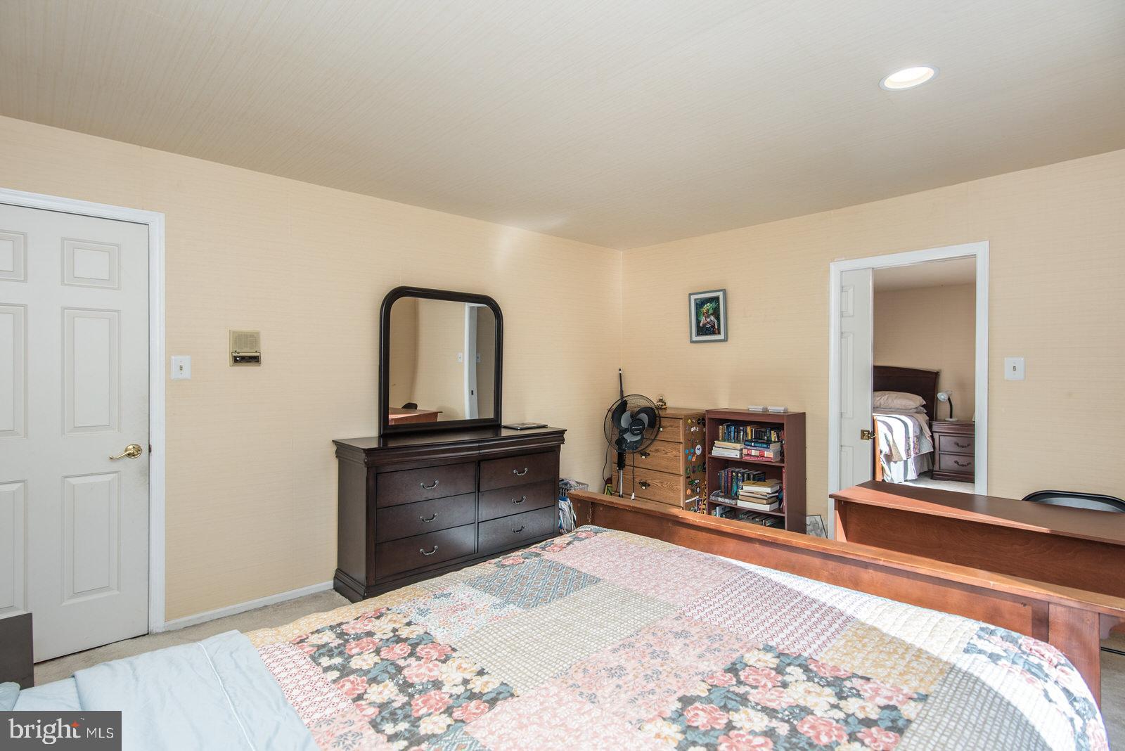 HUNTINGDON VALLEY - Residential