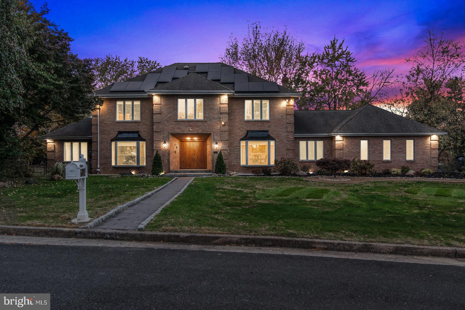 HUNTINGDON VALLEY - Residential