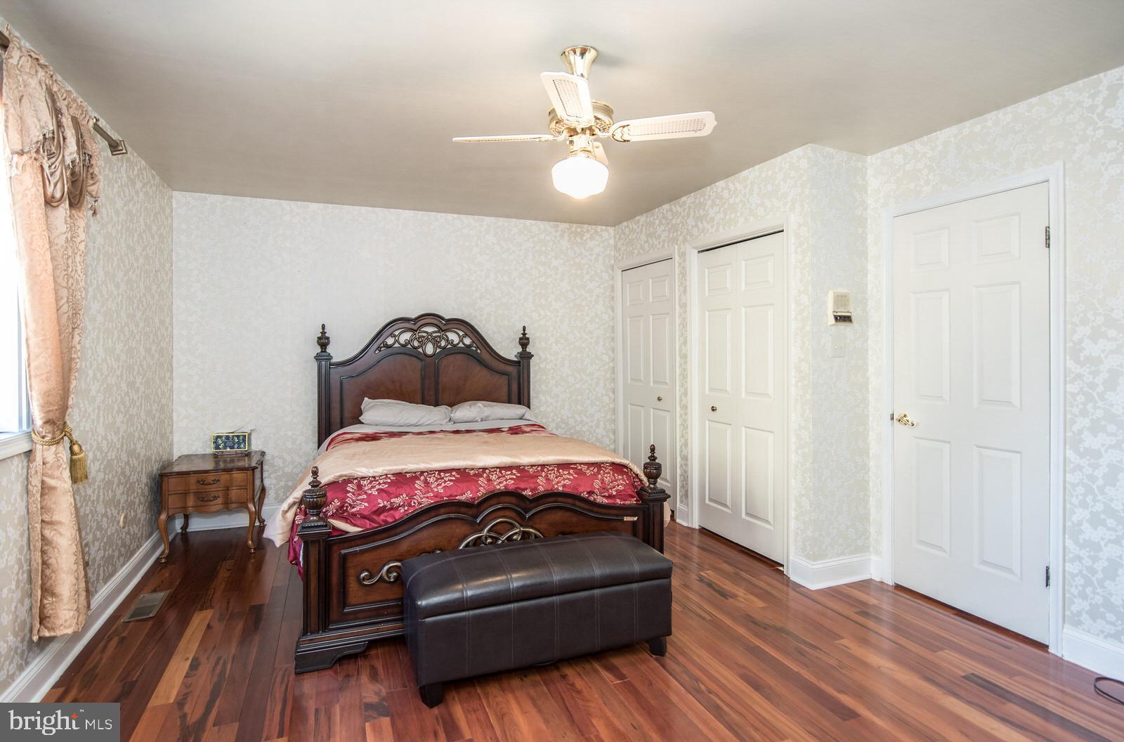 HUNTINGDON VALLEY - Residential