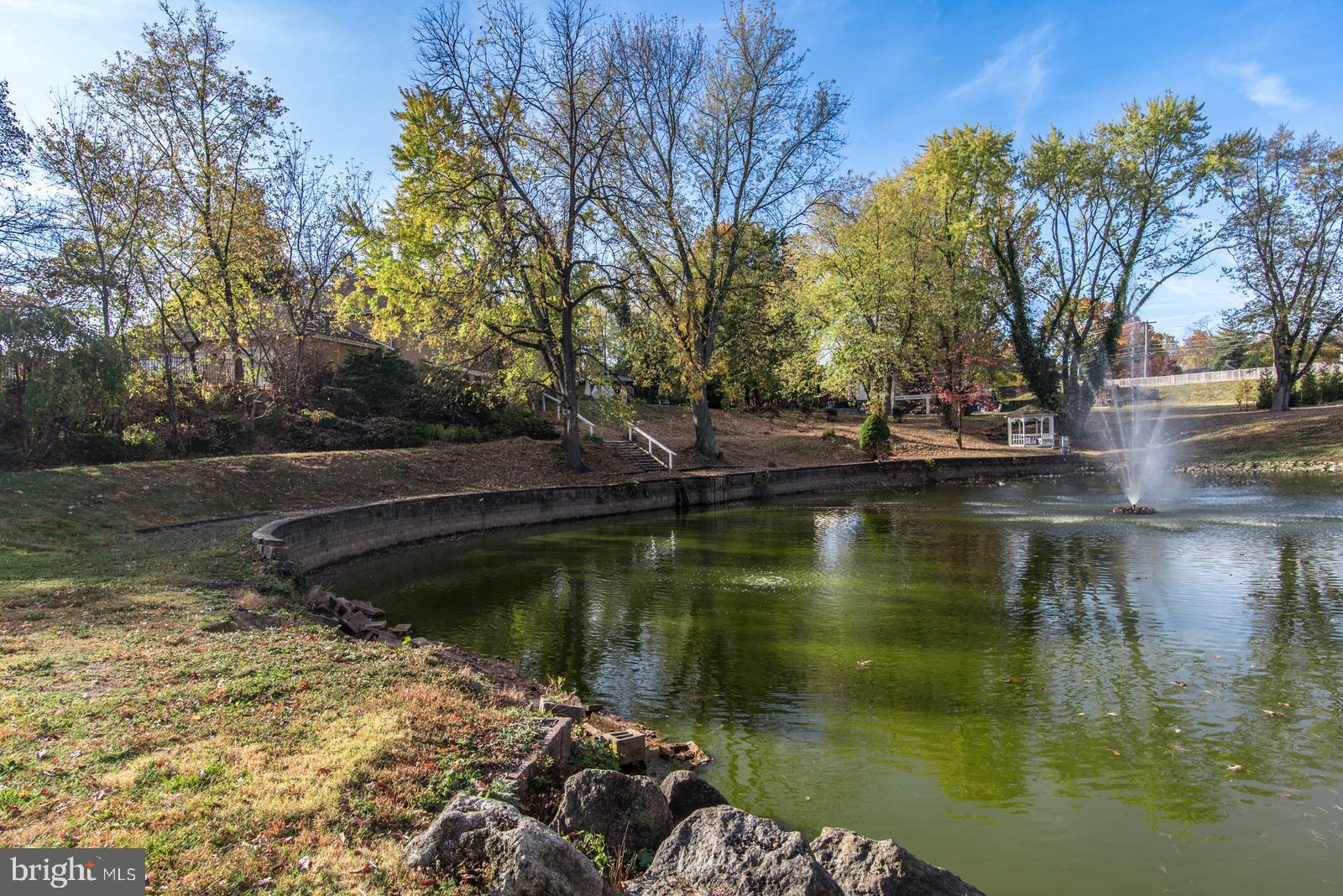 HUNTINGDON VALLEY - Residential