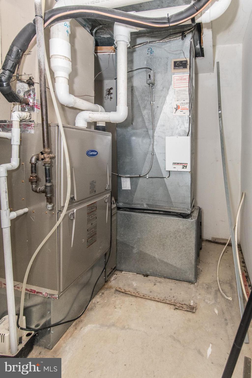 HUNTINGDON VALLEY - Residential